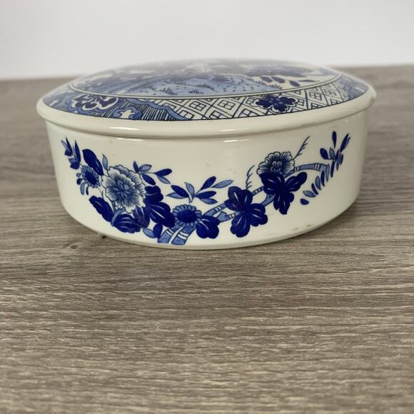 Tiffany & Co. Blue And White Peony Trinket Dish With Lid , Made In England - Picture 3 of 11